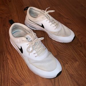 Nike Air Max Thea size 8.5